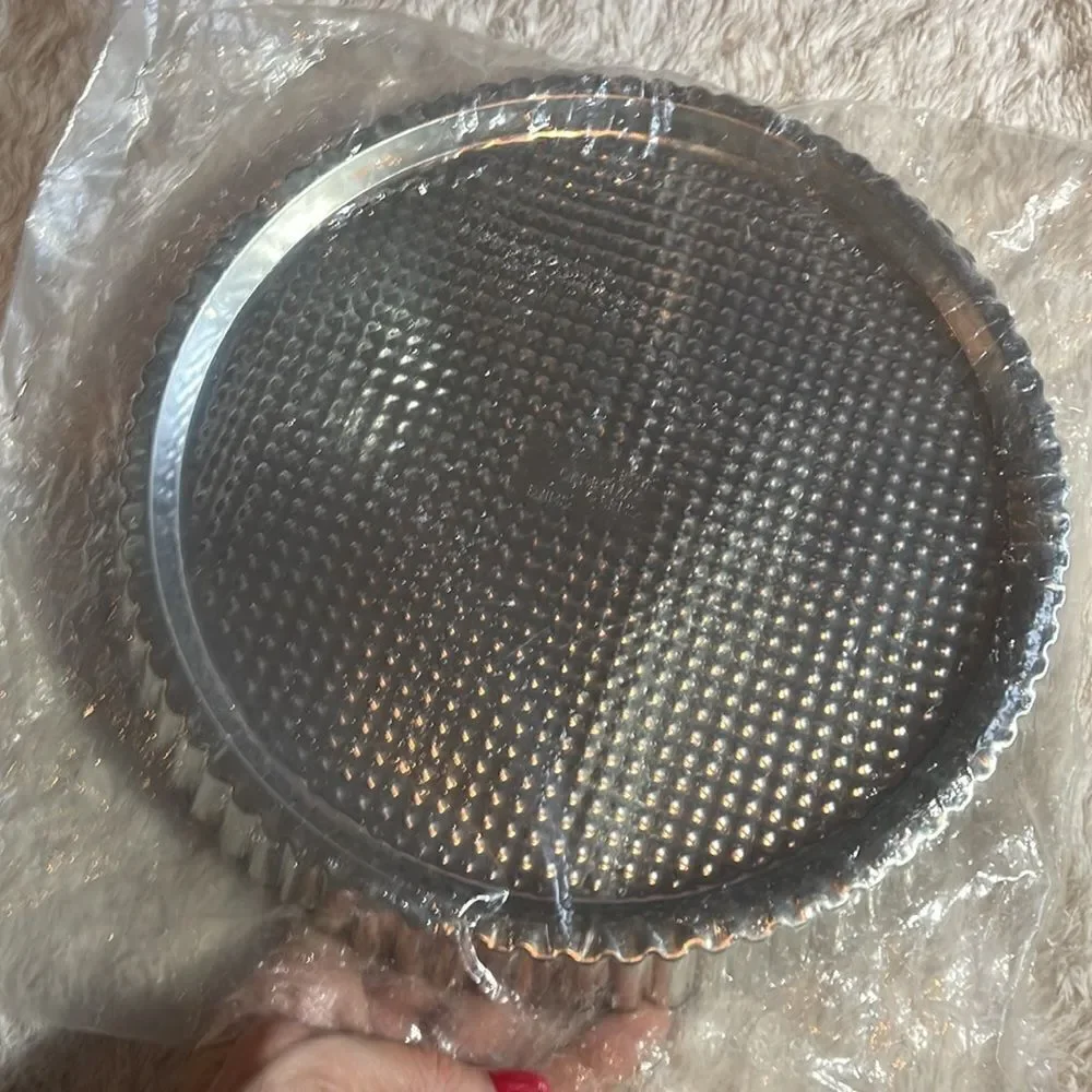 NEW the pampered chef flan pan